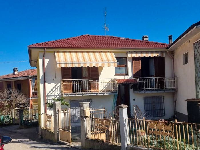 Casa con 5 locali in vendita in Centro, Vinchio