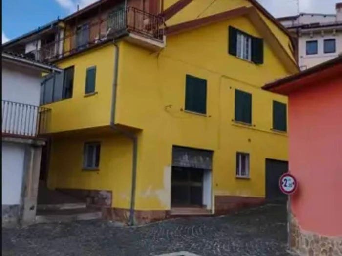 Casa monolocale in vendita in Via Vincenzo Gioberti, Centro, Montereale