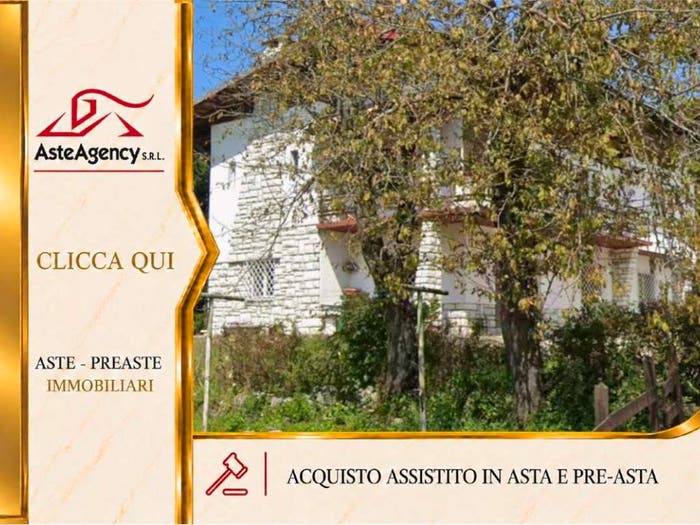 Casa quadrilocale in vendita in Frazione Chiesa Viale Dolomiti, Chiesa, Lavarone
