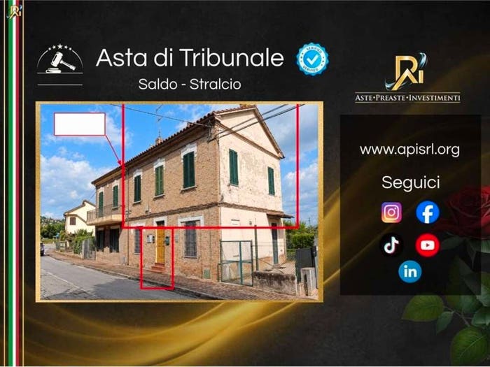 Appartamento con 6 locali in vendita in Via G Garibaldi, Pianello Vallesina, Monte Roberto
