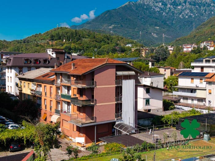 Casa in vendita in Via Fausto Cadeo, Centro, Darfo Boario Terme
