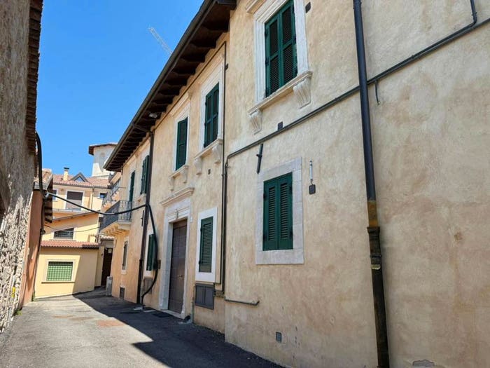 Appartamento bilocale in vendita in Via Mezzaluna, Duomo Fontana Luminosa, L'Aquila
