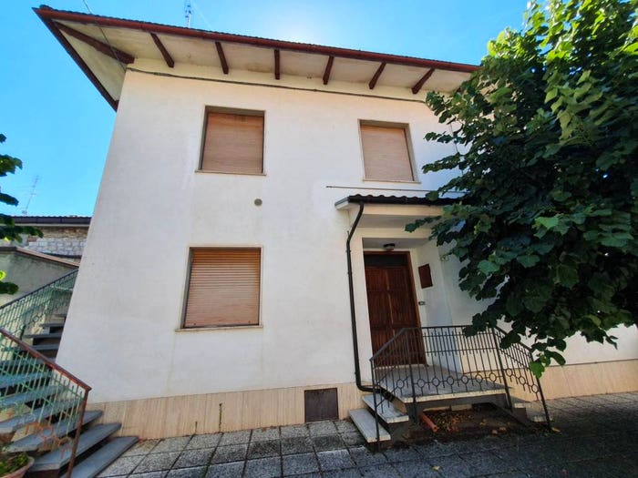 Casa con 5 locali in vendita in Via Conciliazione, Belforte del Chienti