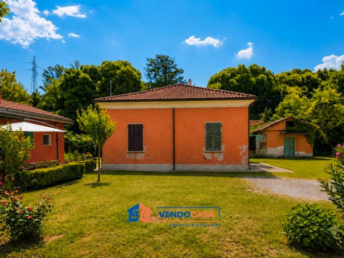 Casa con 6 locali in vendita in Via Acquarella, Bondano Partaccia, Massa