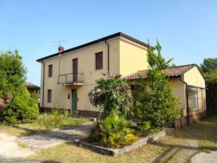 Casa trilocale in vendita in Via Madonna Delle Grazie, Centro, Ceccano
