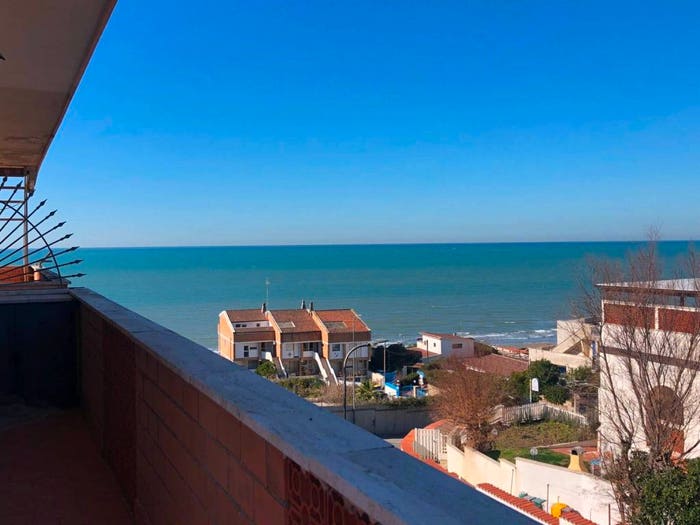 Casa trilocale in vendita in Lungomare Enea, Lavinio Mare, Anzio