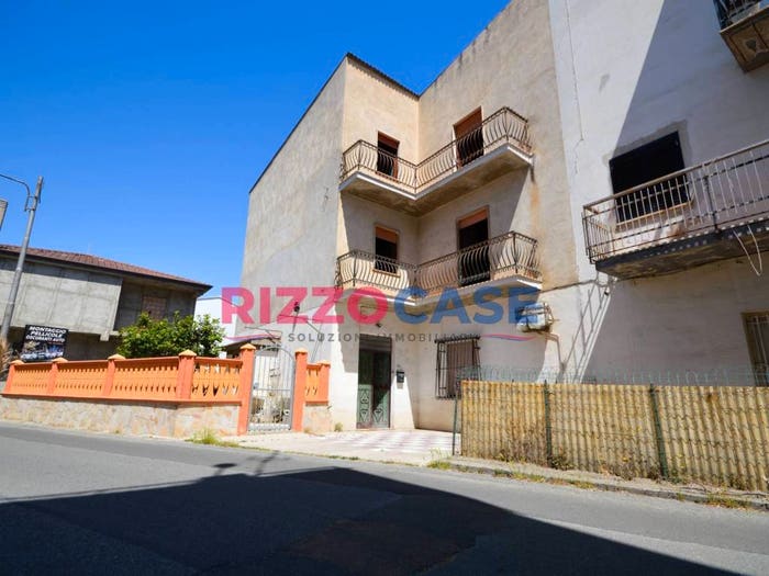 Appartamento quadrilocale in vendita in Via del Sole, Mirto, Crosia