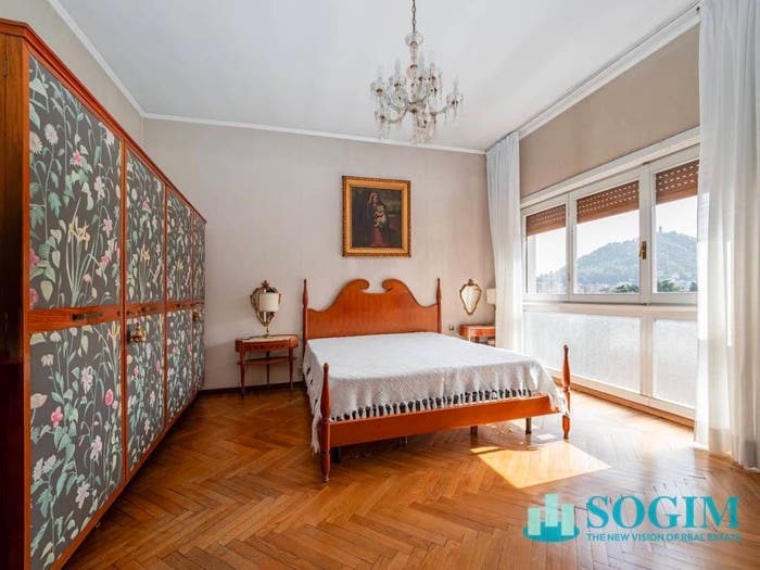 Appartamento trilocale in vendita in via Luigi Dottesio, Borghi, Como