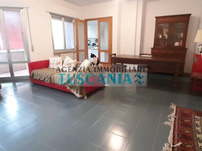 Appartamento con 6 locali in vendita in Via Filippo Turati, Cecina Centro, Cecina