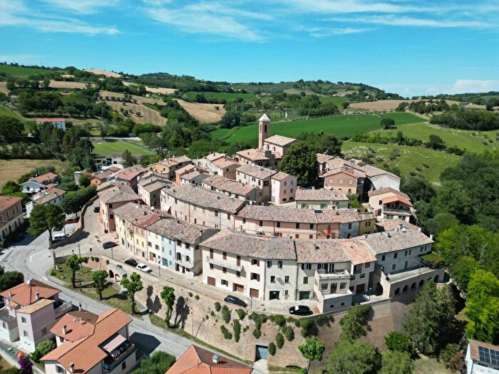 Appartamento quadrilocale in vendita in Montemaggiore Al Metauro, Colli al Metauro