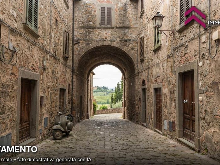 Casa con 6 locali in vendita in Via Ontraino, Centro, Volterra