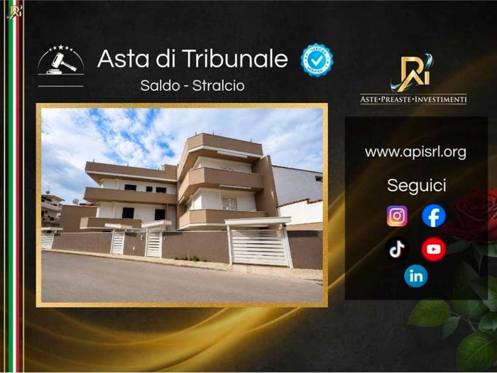Casa con 5 locali in vendita in VIA NAPOLI, Frattamaggiore