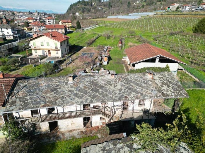 Casa con 6 locali in vendita in Via Paesana, Centro, Barge