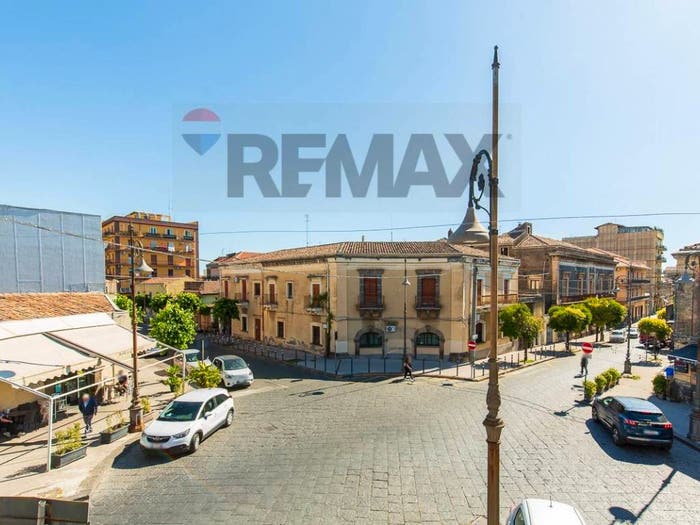 Casa con 5 locali in vendita in Via Vittorio Emanuele, Centro, Aci Sant'Antonio