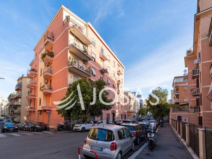 Appartamento trilocale in vendita in Via Raffaele Balestra, Monteverde Nuovo, Roma