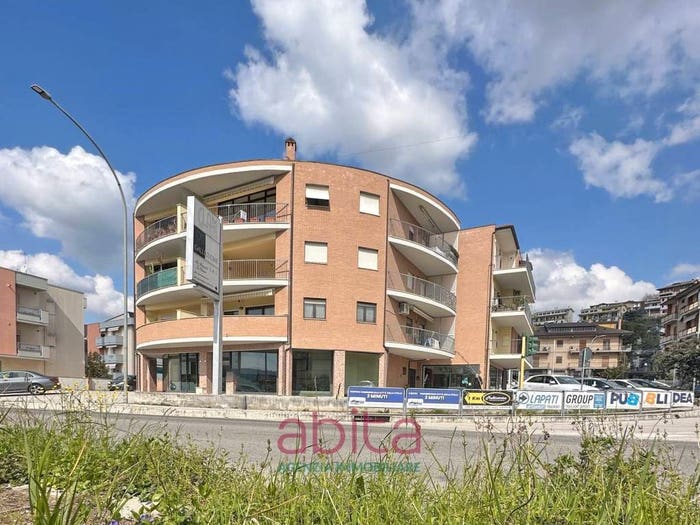 Appartamento trilocale in vendita in Via olimpica, San Silvestro, Castorano