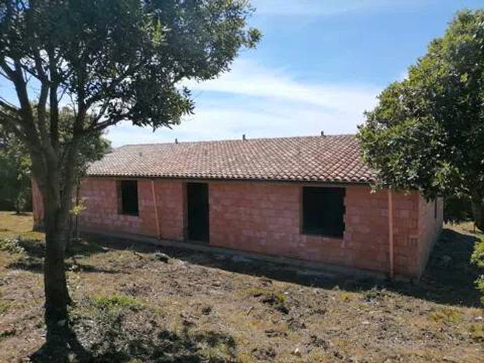 Casa con 6 locali in vendita in Rena Majore No Number, Rena Majore, Aglientu