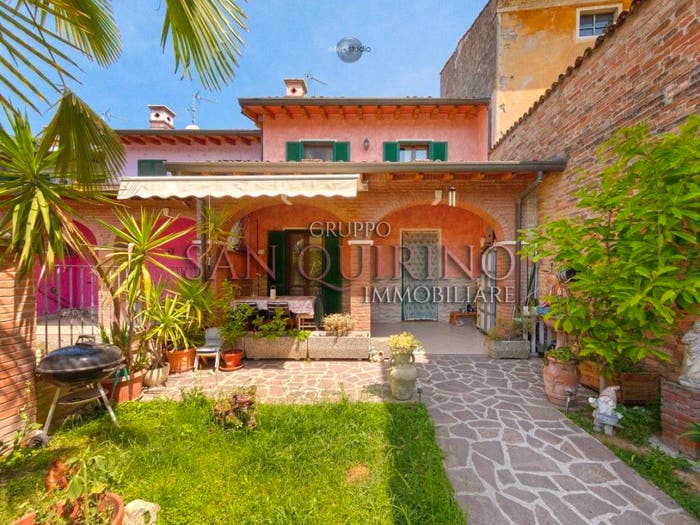 Casa quadrilocale in vendita in via roma, Centro, Spineda