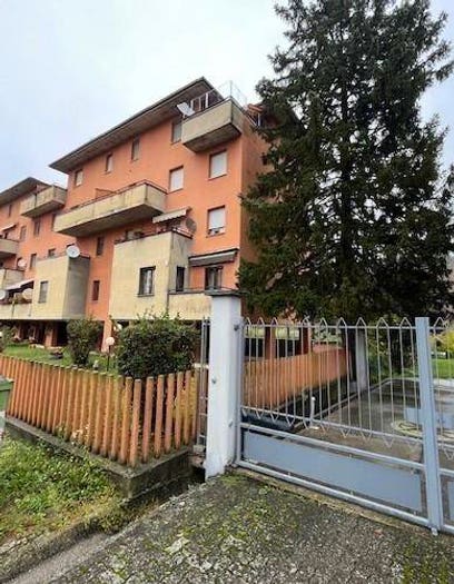 Appartamento trilocale in vendita in Via Vigorelli, Centro, Casteggio