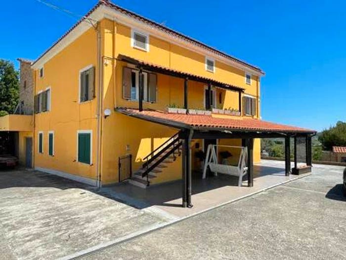Casa con 5 locali in vendita in Via Pescara, Torrevecchia Teatina