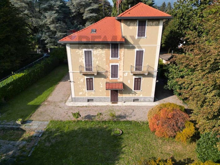 Casa con 6 locali in vendita in Via Bicocca, Sant'Ambrogio, Varese