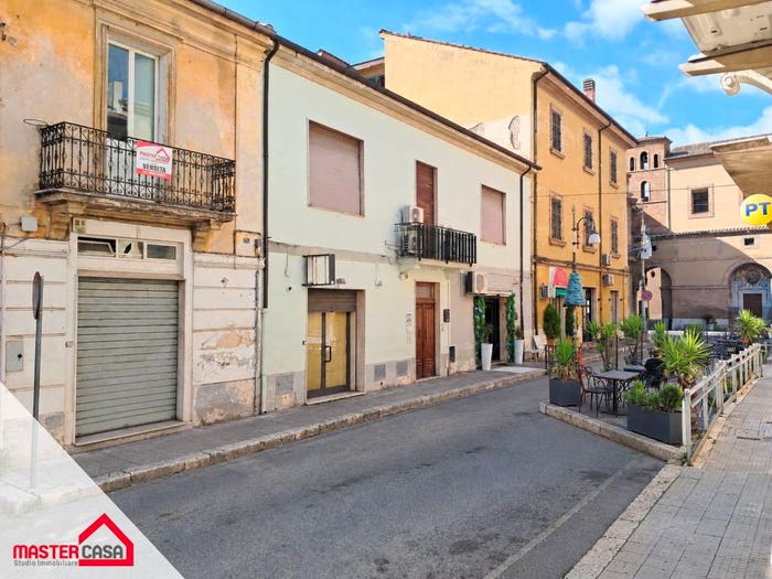 Casa bilocale in vendita in Centro, Sora