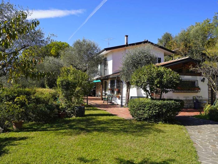 Casa con 6 locali in vendita in Via Panoramica, Gardone Riviera