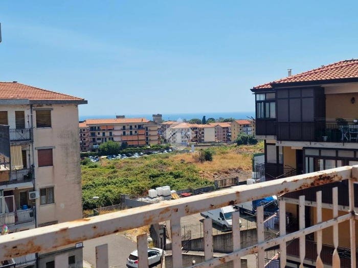 Appartamento quadrilocale in vendita in Via Arnaldo Cantani, San Giovanni Tupparello, Acireale