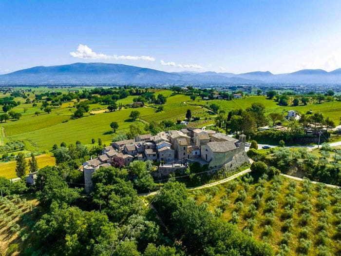 Casa trilocale in vendita in Via di Mezzo, Torre Del Colle, Bevagna