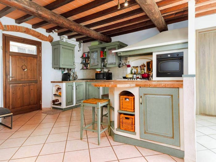 Appartamento con 5 locali in vendita in Via Leonardo da Vinci, Centro, Carmignano
