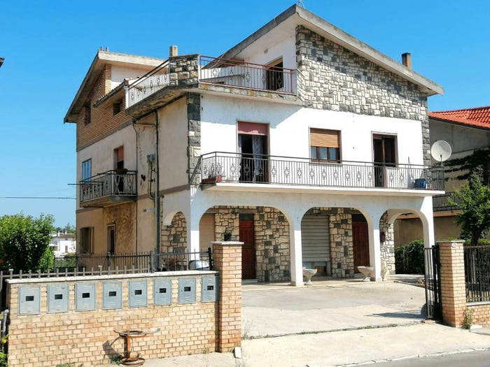Casa con 6 locali in vendita in Via Lanciano, Centro, Fossacesia
