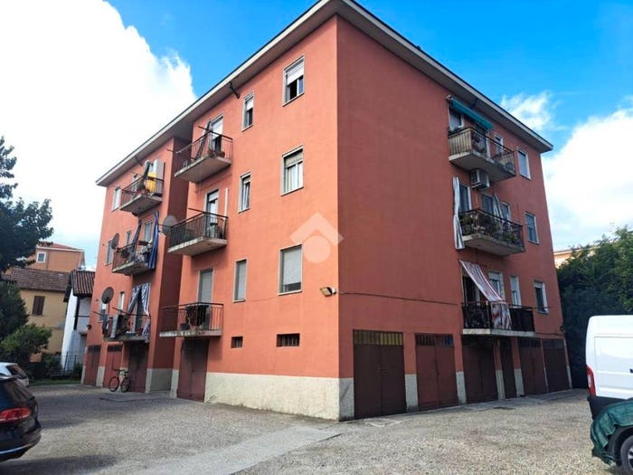 Appartamento bilocale in vendita in Via Ferrini, Crosione, Pavia