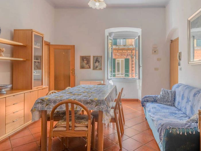 Appartamento trilocale in vendita in Centro, Loano
