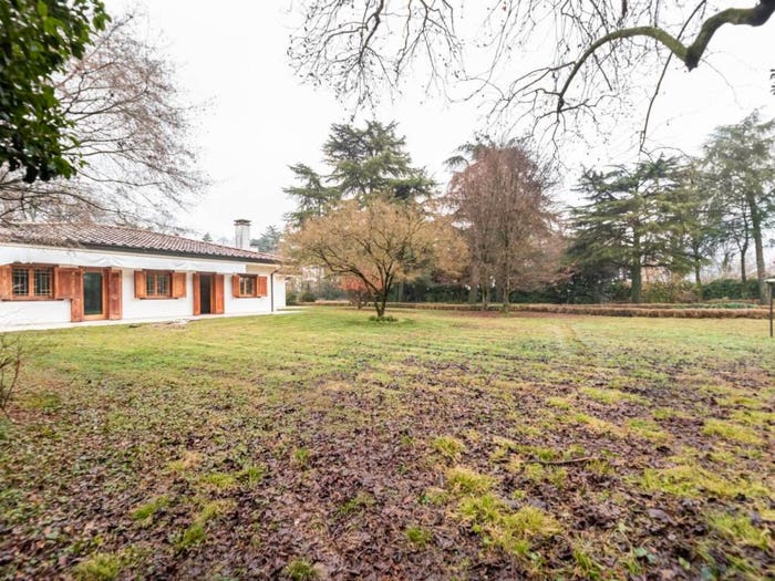 Casa con 6 locali in vendita in Via Montello, Quinto di Treviso