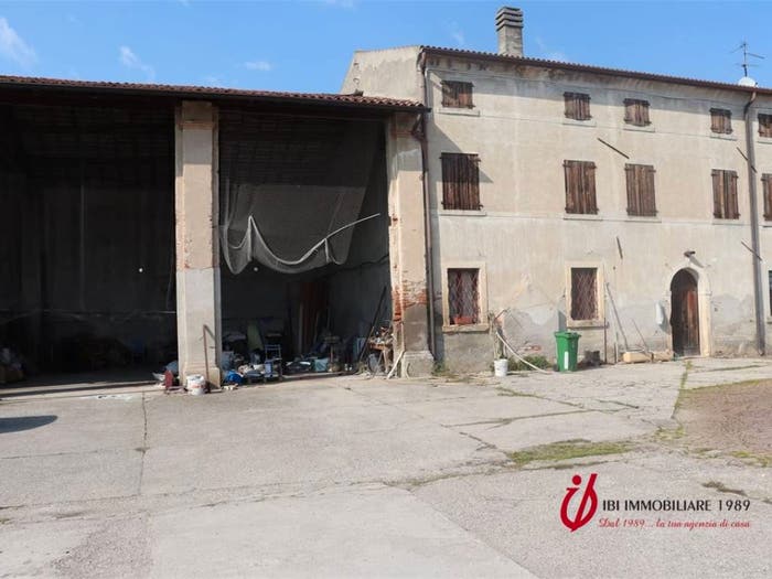 Casa con 6 locali in vendita in Via oltre tione, Valmala, Erbè