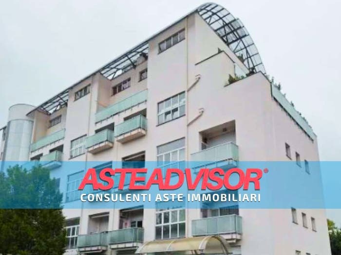 Appartamento con 5 locali in vendita in Via Luigi Ornato, Niguarda, Milano
