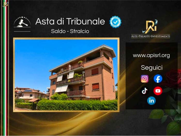 Appartamento trilocale in vendita in Via Bompietro, Rocca Cencia, Roma