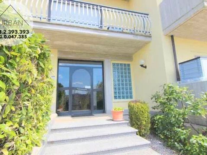 Appartamento con 6 locali in vendita in Via Cona Di Falso, Centro, Pizzoli