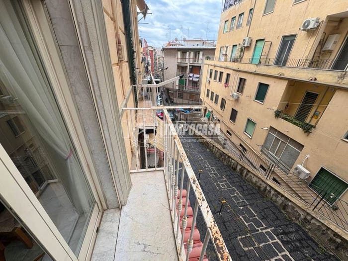 Appartamento monolocale in vendita in Via Eduardo Massari, Arenella, Napoli