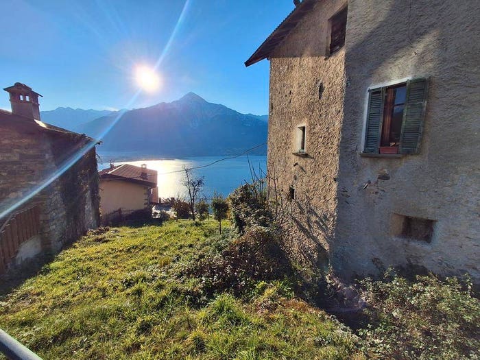 Casa trilocale in vendita in Via Antica Regina, Centro, Gera Lario