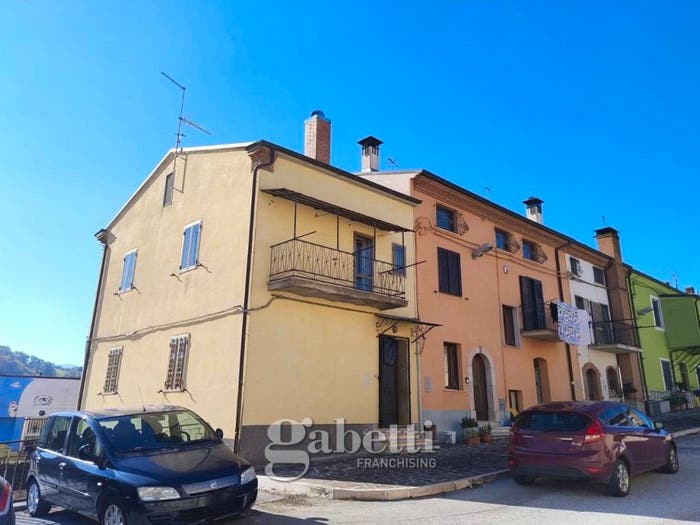 Casa trilocale in vendita in Via Marconi, Centro, Baranello