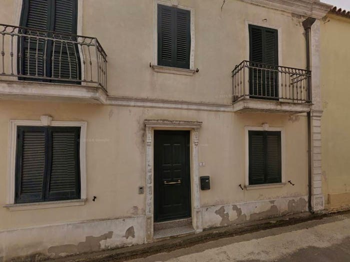 Casa con 6 locali in vendita in Via Carducci, Guasila
