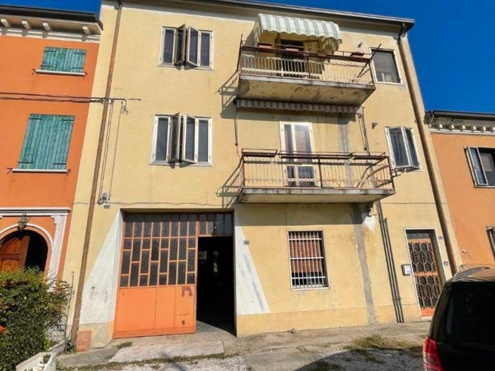 Casa con 6 locali in vendita in Via Giuseppe Mazzini, Bonferraro, Sorgà