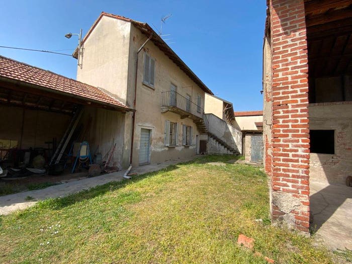Casa trilocale in vendita in Via Sant'Ambrogio, Casterno, Robecco sul Naviglio