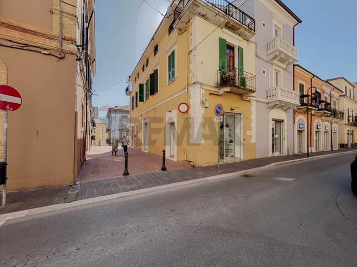 Casa con 6 locali in vendita in Vico VIII di Corso Bandiera, Centro, Lanciano