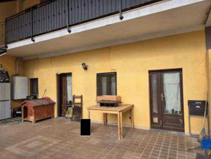 Appartamento trilocale in vendita in Via Ronchi, San Benigno Canavese