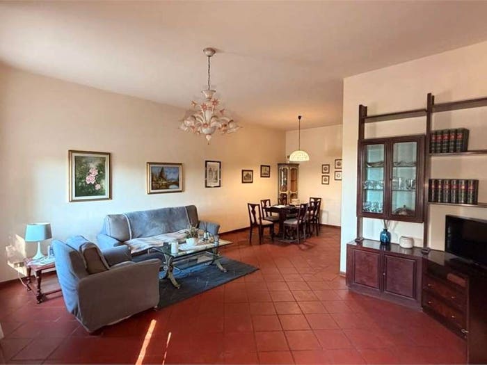 Appartamento con 5 locali in vendita in via Lombarda, Lammari Lunata, Capannori