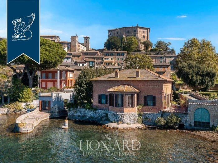 Casa quadrilocale in vendita in Capodimonte