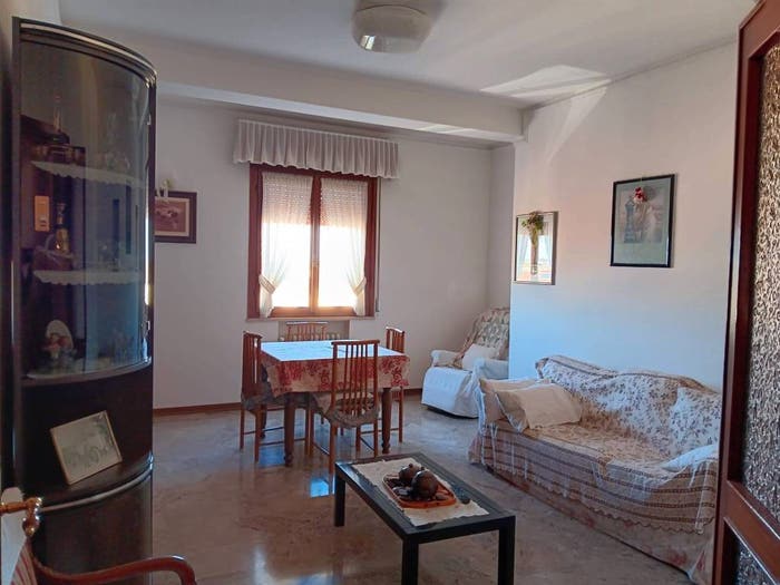 Appartamento con 5 locali in vendita in Gussola