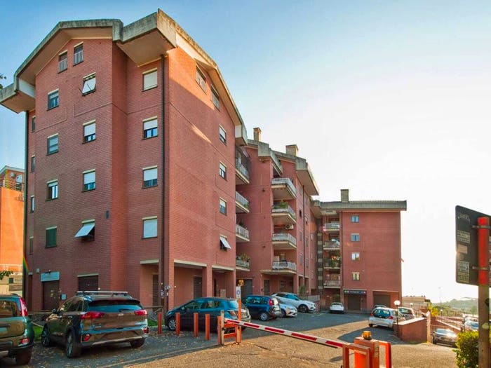 Appartamento trilocale in vendita in via gaetano donizetti, Centro, Albano Laziale
